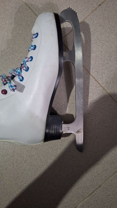 Коньки продам Детские