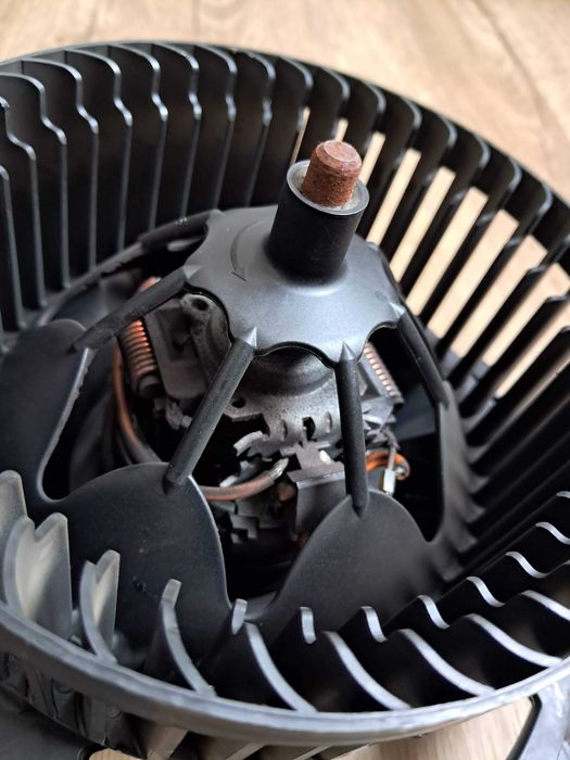 Ventilator habitaclu / Aeroterma original 5Q1819021A, cu probleme