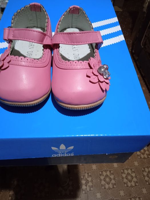 Туфельки для девочек 22 размер новые