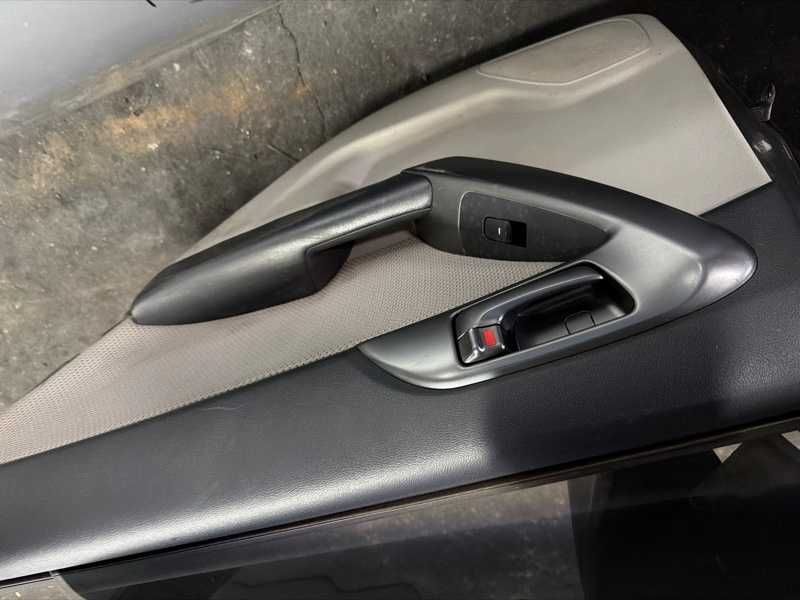 Дверь Kia Cerato