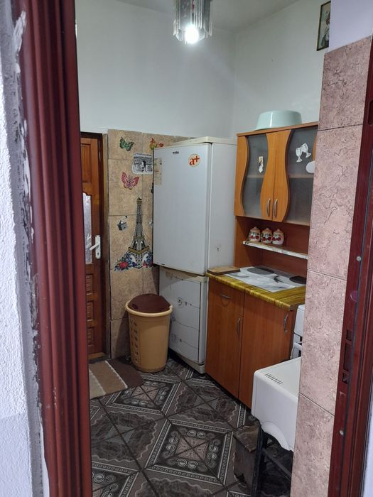 Închiriez garsonieră