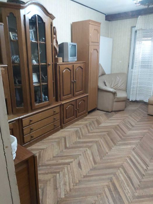 Vand Apartament 3 camere