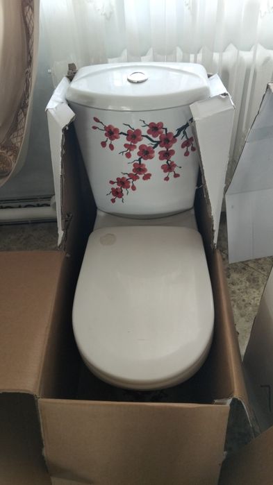 Продам унитазы бу