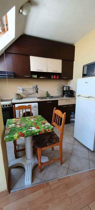 Дава се под наем Двустаен апартамент в Бургас, Братя Миладинови - 50 кв.м за 306 € - Снимка #3