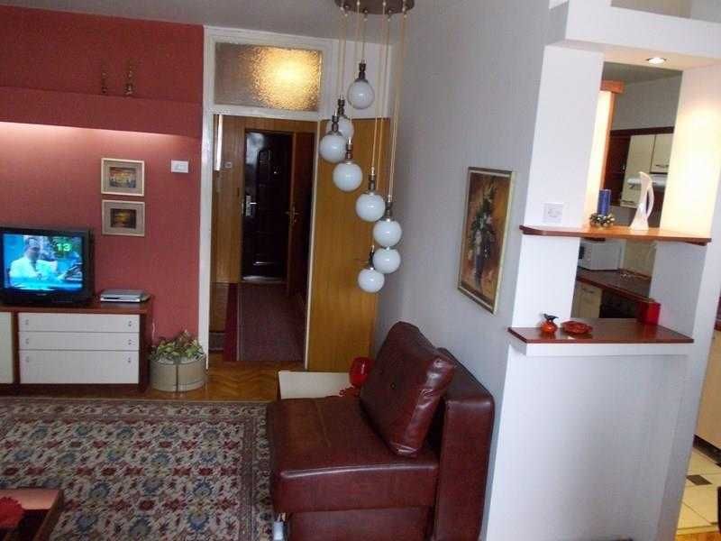 Дава се под наем Двустаен апартамент в София, Младост 2 - 56 кв.м за 408 € - Снимка #3