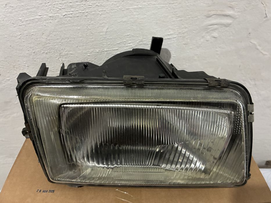 Продам фары Audi 80 B4.