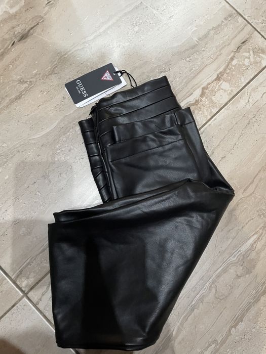 Кожен панталон guess