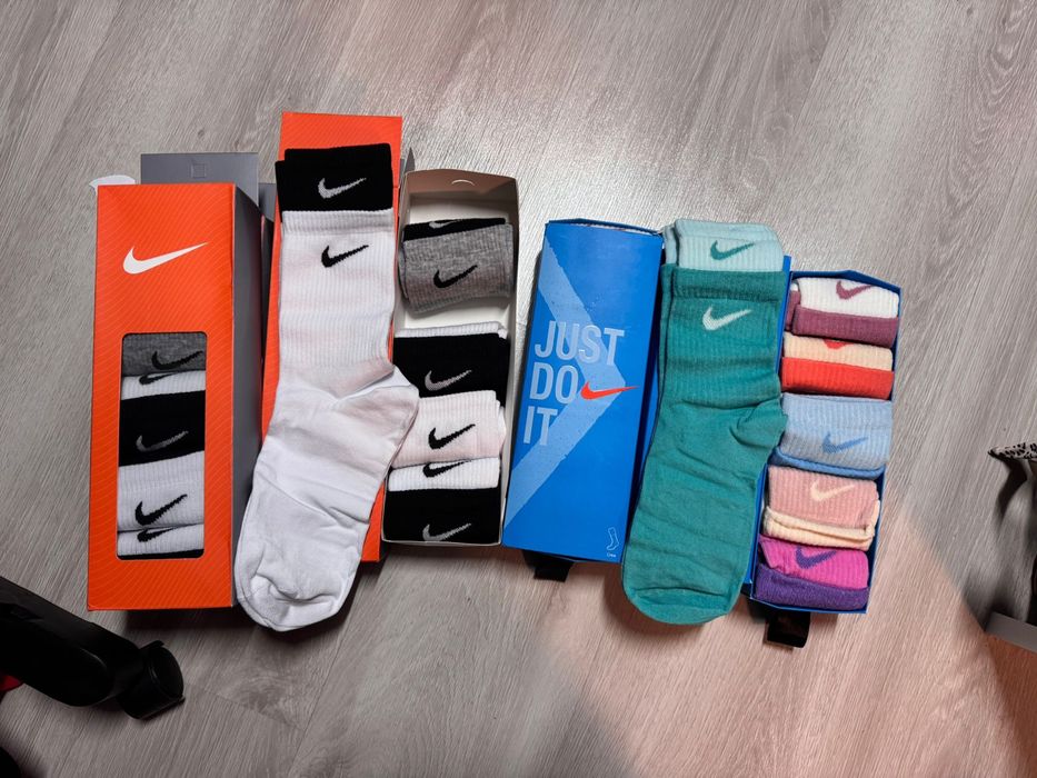 Sosete lungi dama si barbati