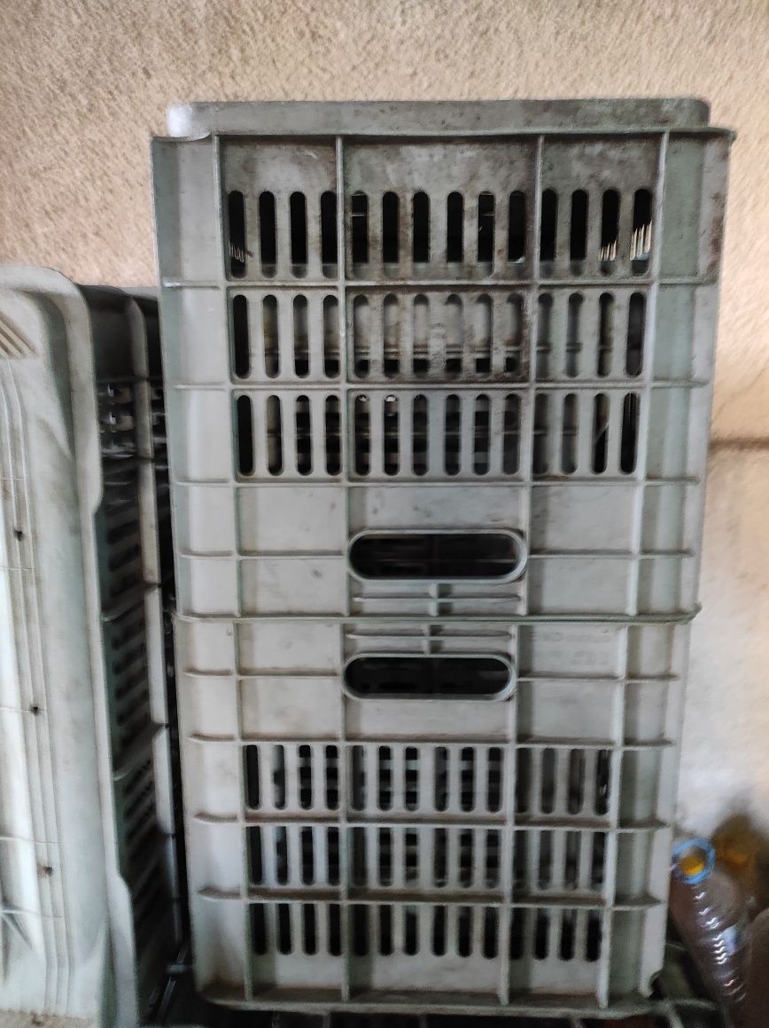 Пластмасови каси гр. Пловдив Изгрев • OLX.bg