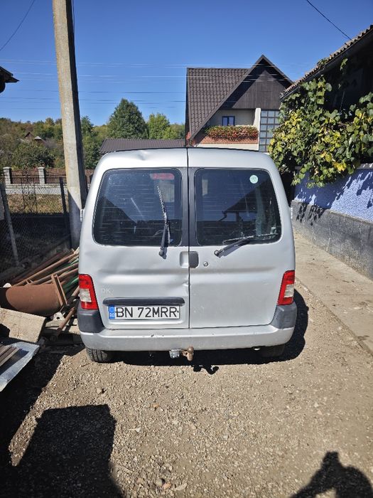 Vând Peugeot Partner