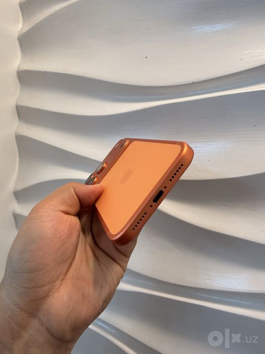 Iphone 17pro max Orange