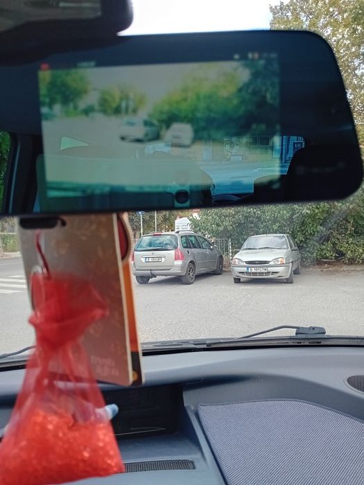 Продавам Пежо 1007