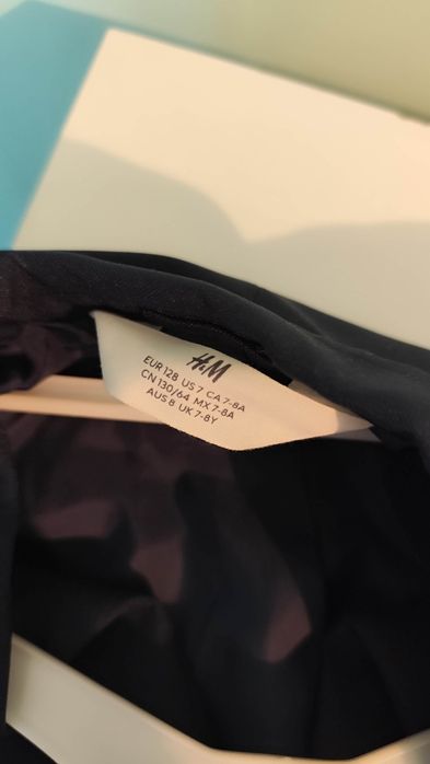 Сако HM момче  р.7-8 г.