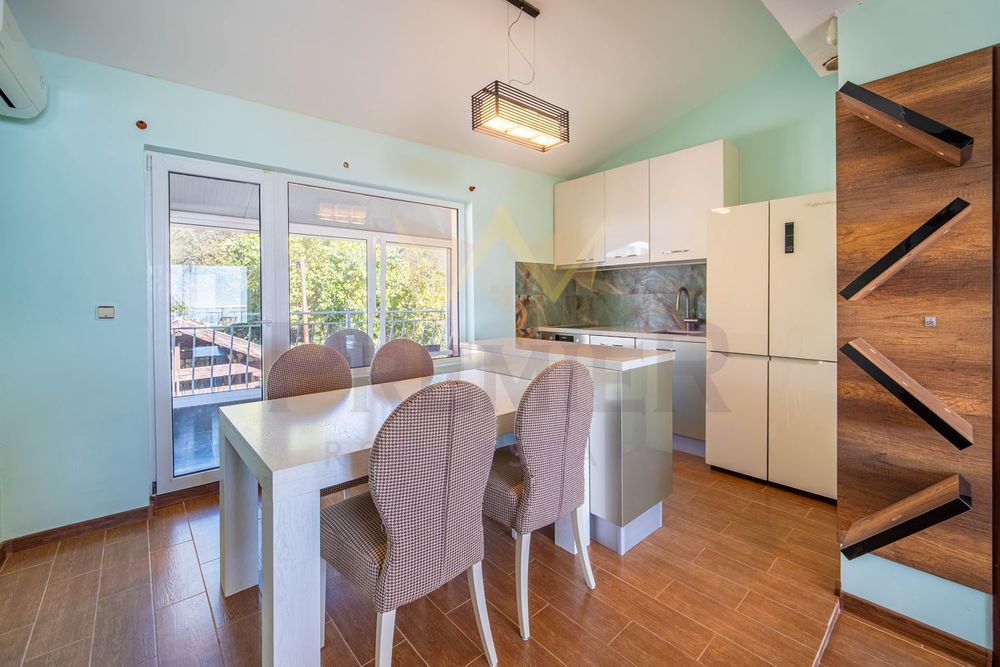 Продава се Двустаен апартамент в Варна, Бриз - 80 кв.м за 1875 €/кв.м - Снимка #5