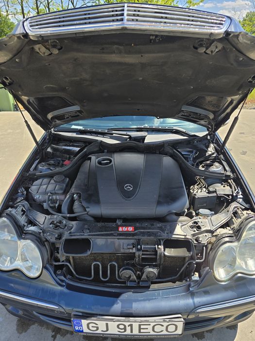 Mercedes c220 w203 facelift