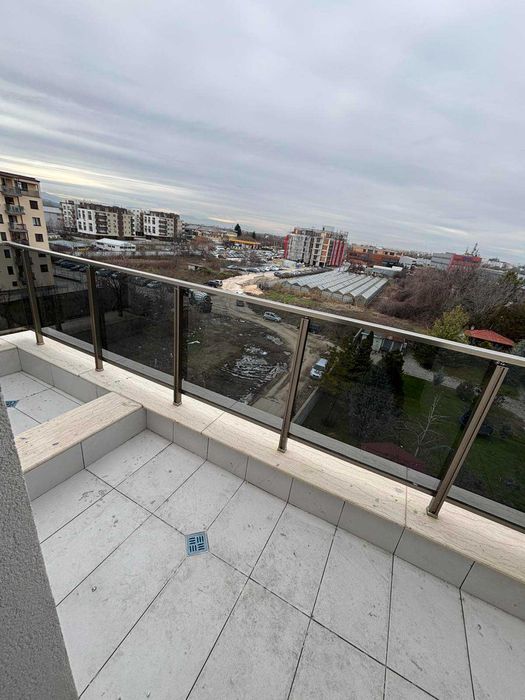 Продава се Четиристаен апартамент в Пловдив, Остромила - 180 кв.м за 666 €/кв.м - Снимка #17