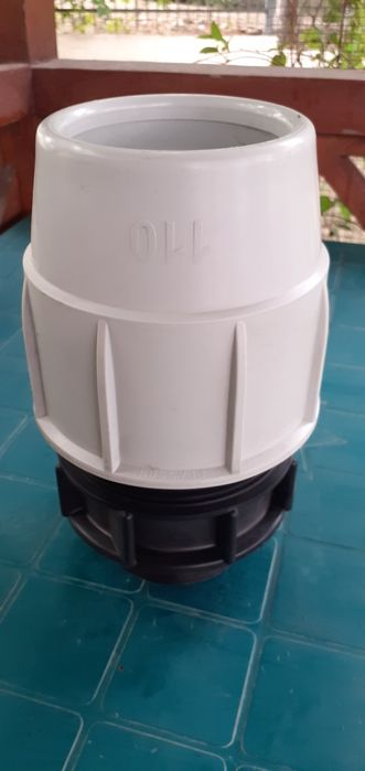 Vând RACORD PEhD compresiune 110x4" FE (nou) PLASSON