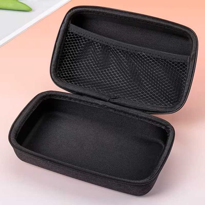 Твърд калъф за електроника