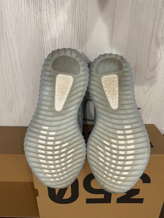 Adidas Yeezy boost 350 V2