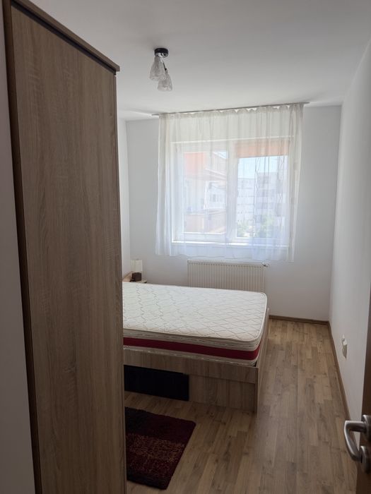 Inchiriez ap. 2 camere Ciresica-C. Cisnadiei, loc parcare inclus