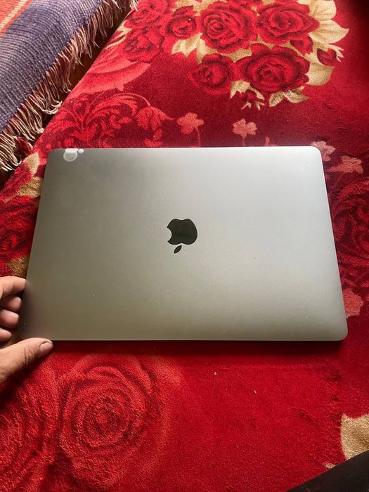 Macbook pro 13-inch