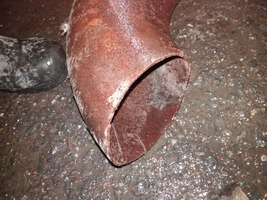 труба металлическая угол