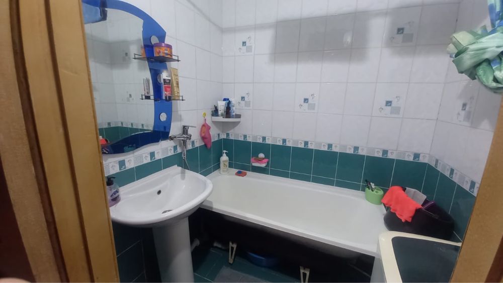 Сдам 1 комнатную 8 мкрн