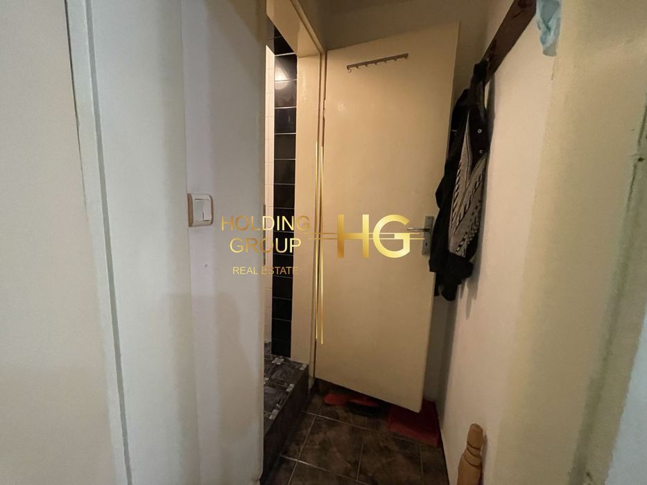 Продава се Магазин в Варна, Червен площад - 45 кв.м за 1665 €/кв.м - Снимка #3