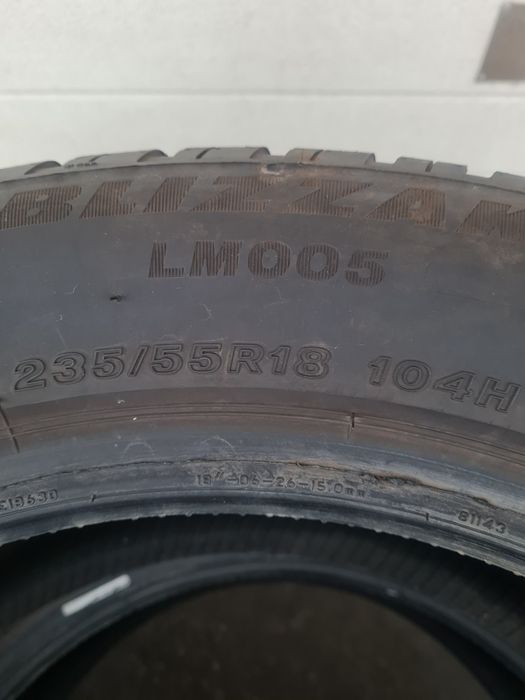 Зимни гуми 2 броя BRIDGESTONE Blizzak LM005 235 55 R18 дот 2423