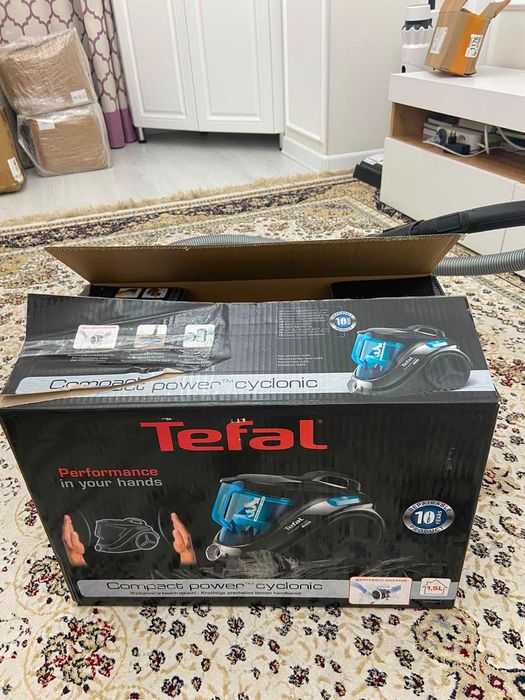 Продам пылесос Tefal compact power cyclonic