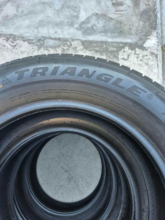235/60R18 Triangle