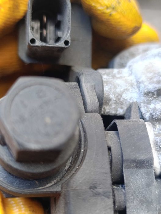 Динамо, алтернатор БМВ / BMW 01243251__  E81 E82 E83  E87 E90 E91 E60