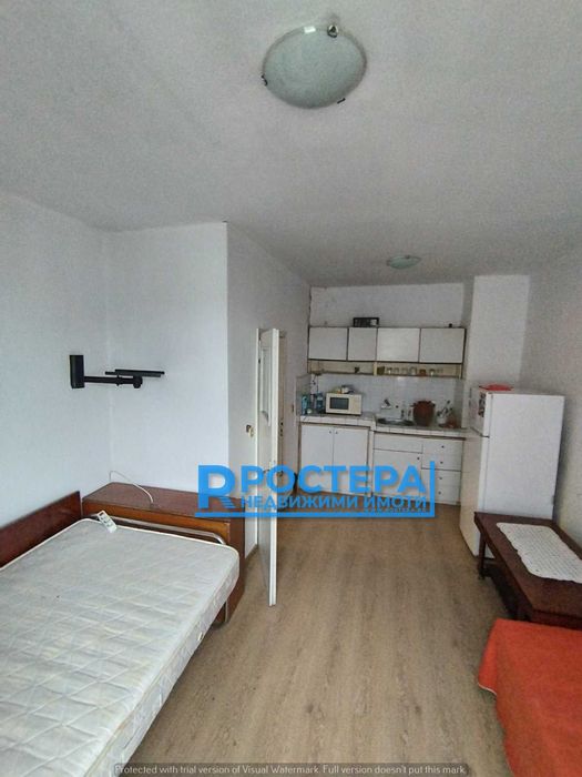 Продава се Двустаен апартамент в Търговище, Запад 3 - 75 кв.м за 871 €/кв.м - Снимка #1