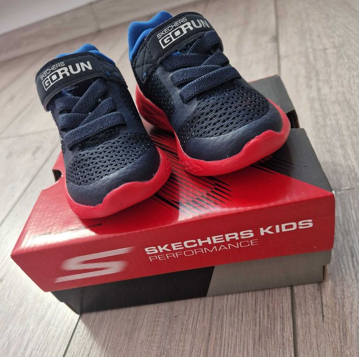 Pantofi copii Skechers,marimea 21