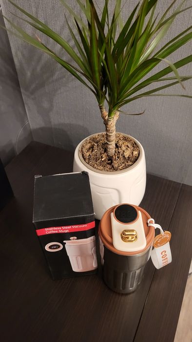 Термочаша с дисплей