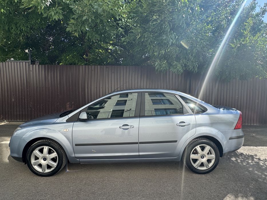 Ford Focus Sedan 2007