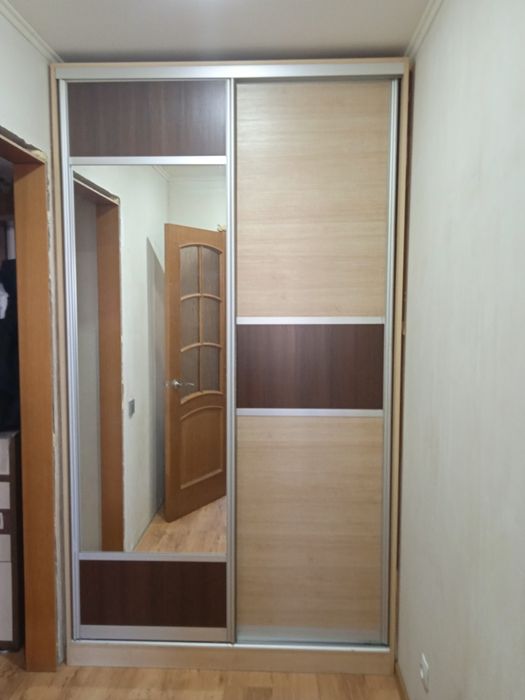 Продам шкаф купе