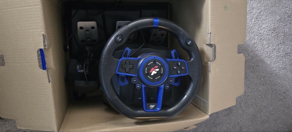 Volan gaming FlashFire F111. Se invarte 900grade. !!URGENT!!