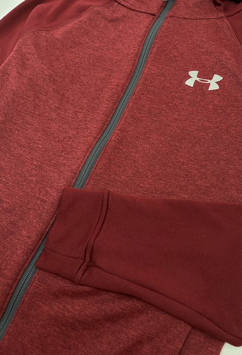 Under Armour оригинален спортен суичър  с качулка, S размер