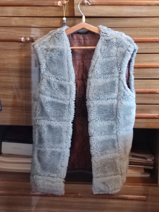 Женская безрукавка