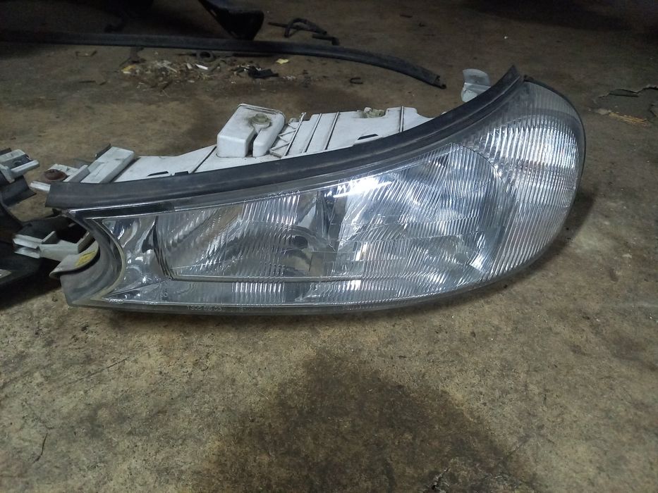 Фары на Форд Мондеу 2 96-00г.в