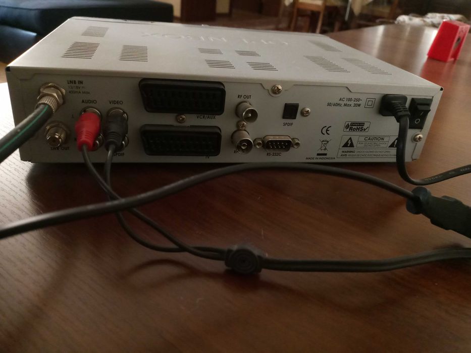 Спутниковый тюнер Openbox 730 с коробкой и пультом