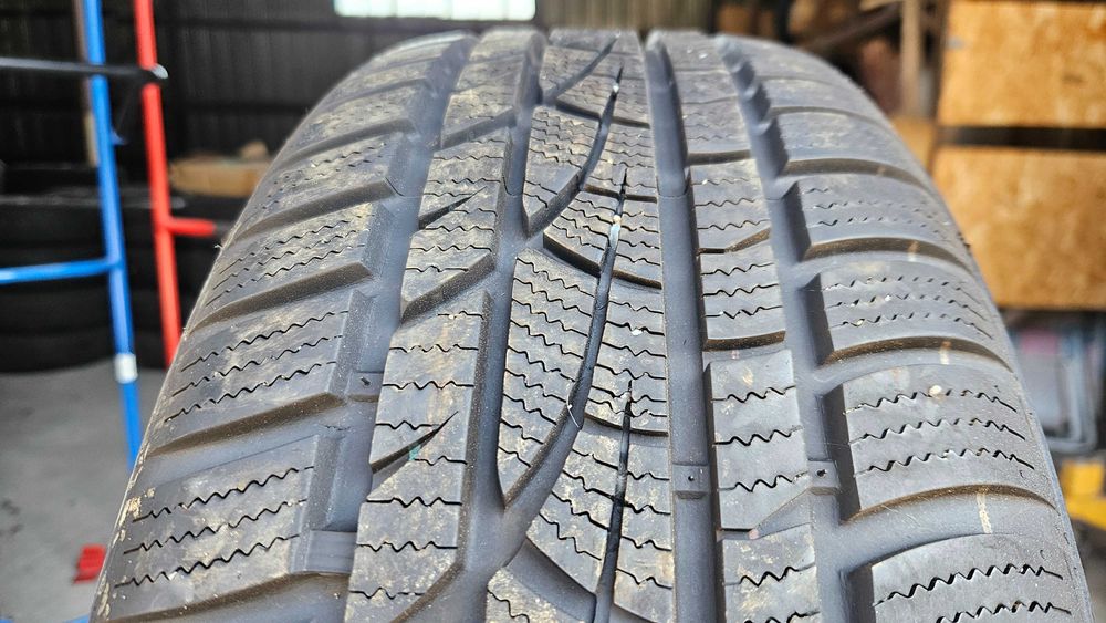 4x Anvelope iarna Hankook Winter i*cept Evo AO | 205/60 R16 92H | profile ~ 2x5 2x7 mm | DOT: 2225