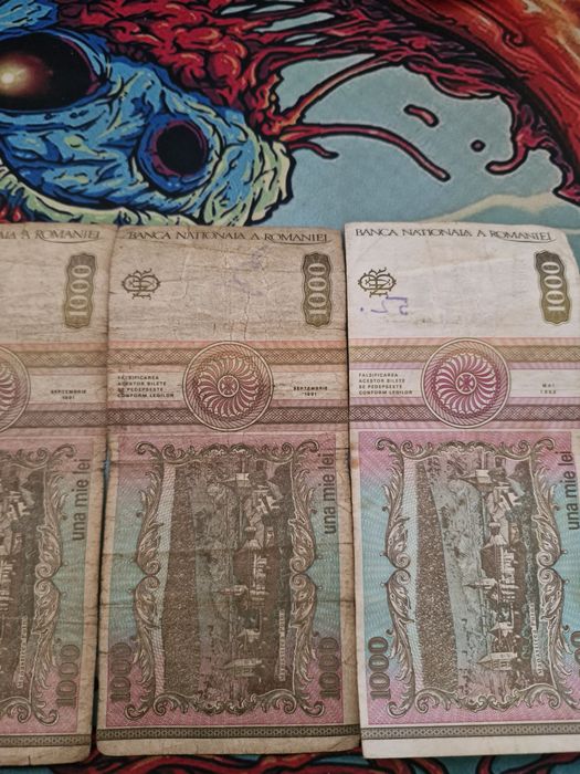 Banii vechi 1000 una mie lei