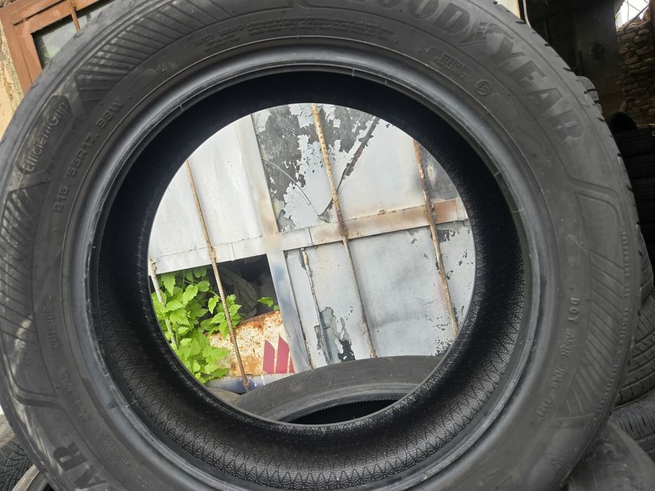 4бр. 215 55 17 Goodyear летни.