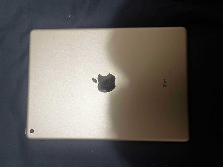 Ipad 6th gen работещ