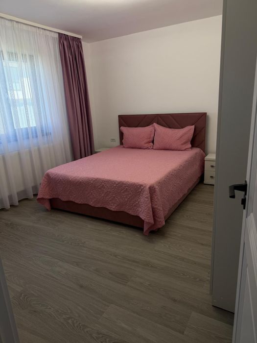 Casă noua de vânzare complet mobilata si utila. La cheie