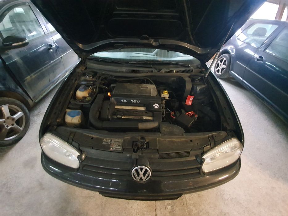 Dezmembrez vând piese vw golf 4 , 2001 , 1.4 16 V