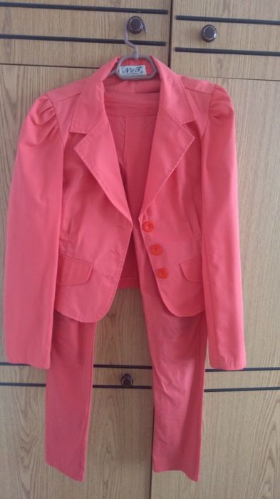Розово сако