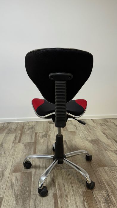 Scaun ergonomic, inaltime si spatar reglabil